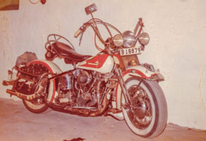 Jättelika så kallade Texas-sadlar var det första som Björks Motor importerade från Harley-Davidson. Här är en av dem monterad på en av Börje Björks tidigare hojar.